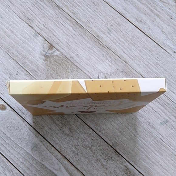 NEW Beauty Bakerie Do It For The Graham Eyeshadow Palette - Picture 13 of 13